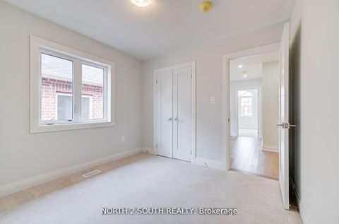 Photo 19 at 23 Virro Court, West Woodbridge, Vaughan