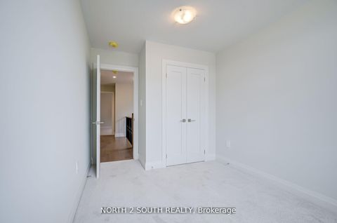Photo 21 at 23 Virro Court, West Woodbridge, Vaughan