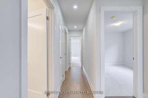 Photo 26 at 23 Virro Court, West Woodbridge, Vaughan