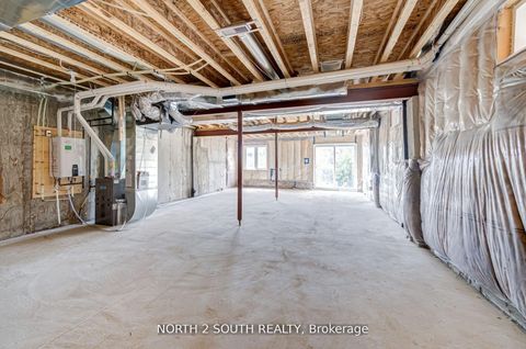 Photo 35 at 23 Virro Court, West Woodbridge, Vaughan