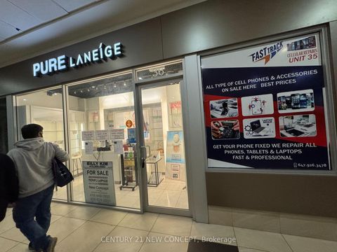 Photo 1 at 36 - 384 Yonge Street, Bay Street Corridor, Toronto