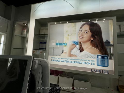 Photo 3 at 36 - 384 Yonge Street, Bay Street Corridor, Toronto