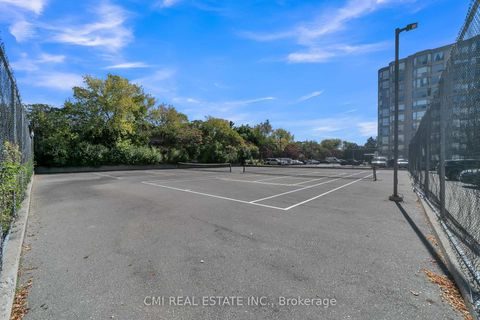 Photo 1 at 805 - 309 Major Mackenzie Drive E, Crosby, Richmond Hill