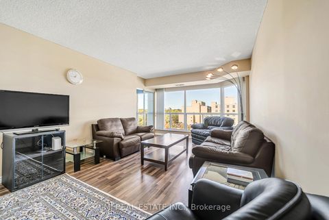Photo 18 at 805 - 309 Major Mackenzie Drive E, Crosby, Richmond Hill