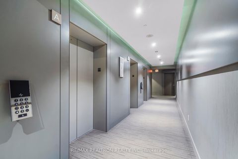 Photo 6 at 6010 - 1 Bloor Street E, Yonge Corridor, Toronto