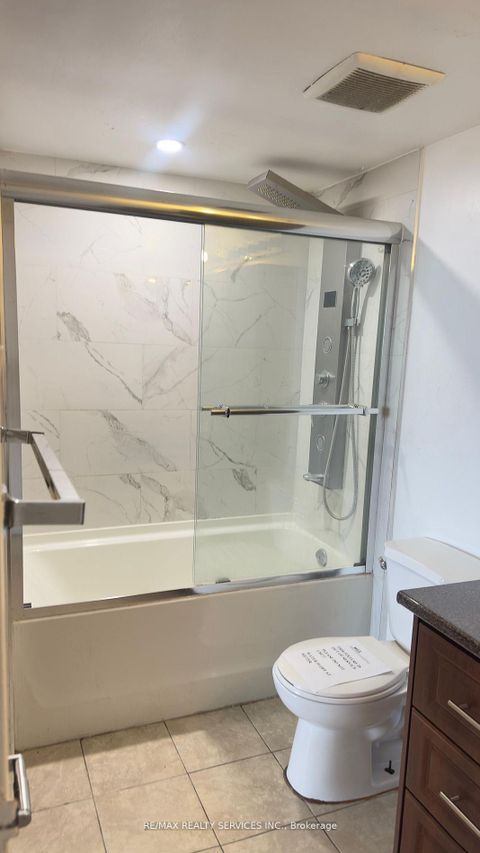 Photo 10 at 806 - 40 Panorama Court, Jamestown, Toronto