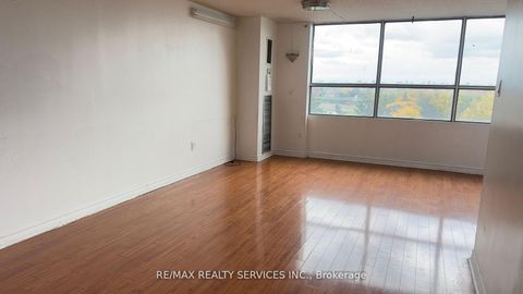 Photo 12 at 806 - 40 Panorama Court, Jamestown, Toronto