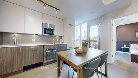 Photo 10 at 607 - 17 Dundonald Street, Yonge Corridor, Toronto