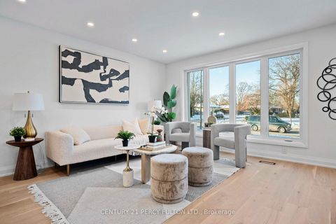 Photo 8 at 3 Learmont Drive, Richview, Toronto