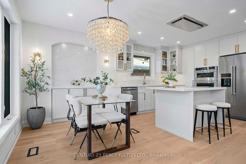 Photo 13 at 3 Learmont Drive, Richview, Toronto