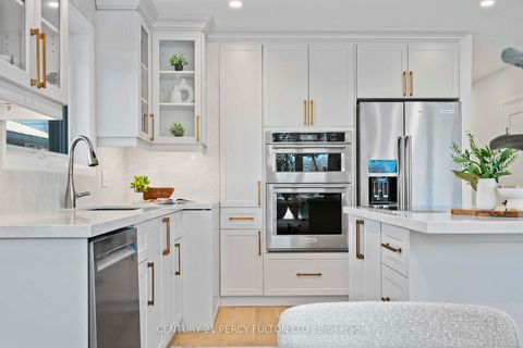 Photo 15 at 3 Learmont Drive, Richview, Toronto