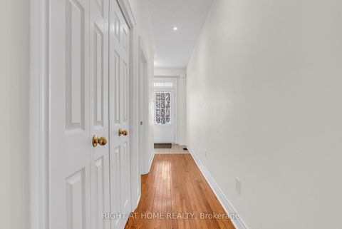 Photo 4 at 9 - 320 Ravineview Drive, Rural Vaughan, Vaughan