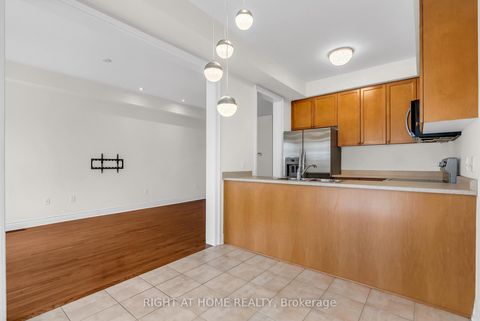 Photo 17 at 9 - 320 Ravineview Drive, Rural Vaughan, Vaughan