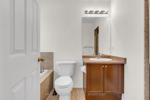 Photo 25 at 9 - 320 Ravineview Drive, Rural Vaughan, Vaughan