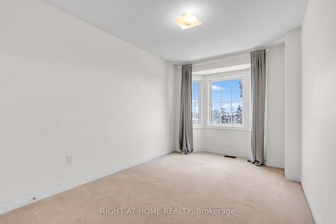 Photo 29 at 9 - 320 Ravineview Drive, Rural Vaughan, Vaughan