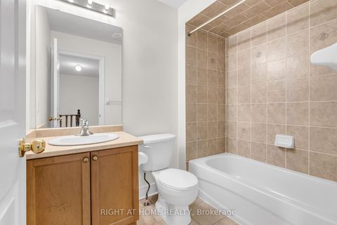 Photo 31 at 9 - 320 Ravineview Drive, Rural Vaughan, Vaughan