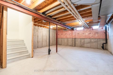 Photo 34 at 9 - 320 Ravineview Drive, Rural Vaughan, Vaughan