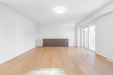 Photo 5 at 4 Healthcote Lane, Central, Ajax