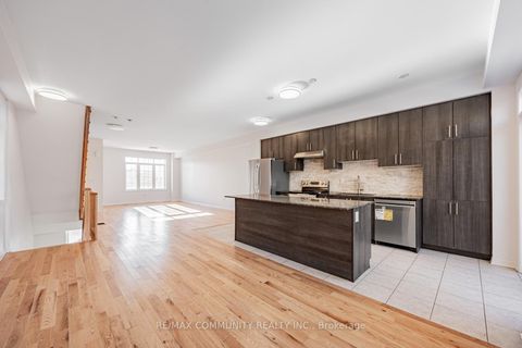 Photo 14 at 4 Healthcote Lane, Central, Ajax