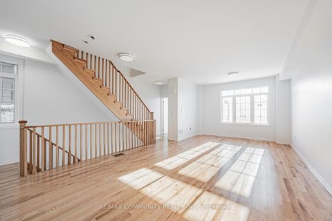 Photo 16 at 4 Healthcote Lane, Central, Ajax