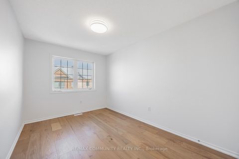 Photo 20 at 4 Healthcote Lane, Central, Ajax