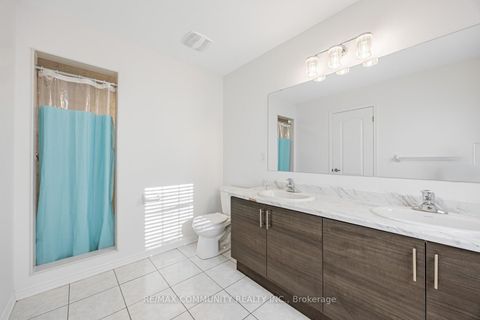 Photo 27 at 4 Healthcote Lane, Central, Ajax