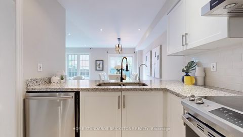 Photo 13 at 151 Amulet Crescent, Rouge Woods, Richmond Hill