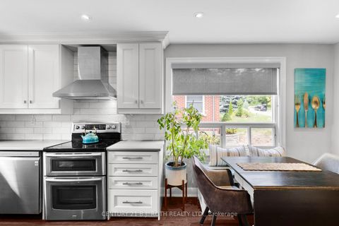 Photo 8 at 14 ST VINCENT Street, North Shore, Barrie