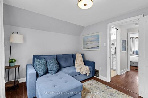 Photo 21 at 14 ST VINCENT Street, North Shore, Barrie