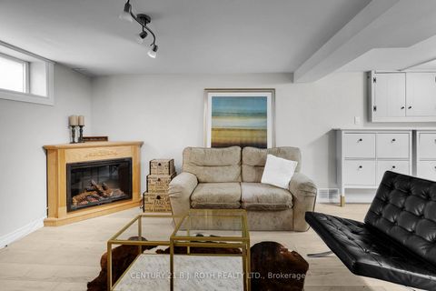 Photo 23 at 14 ST VINCENT Street, North Shore, Barrie