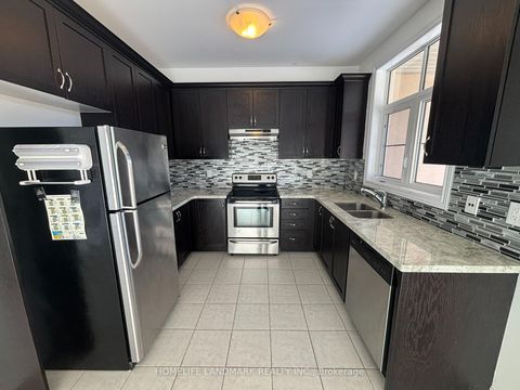 Photo 12 at 88 Grand Trunk Avenue, Patterson, Vaughan