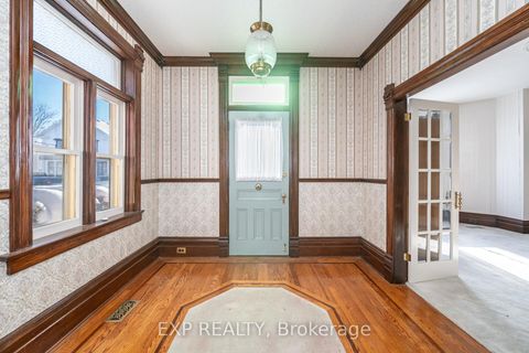 Photo 7 at 28 Queen Street, Cookstown, Innisfil