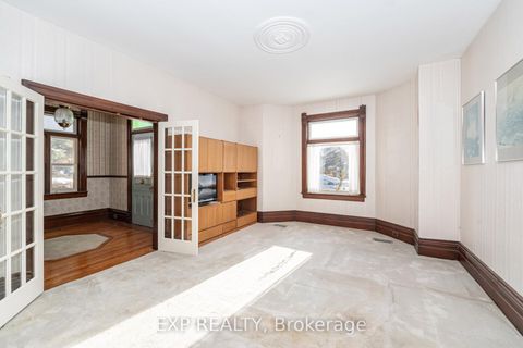 Photo 9 at 28 Queen Street, Cookstown, Innisfil