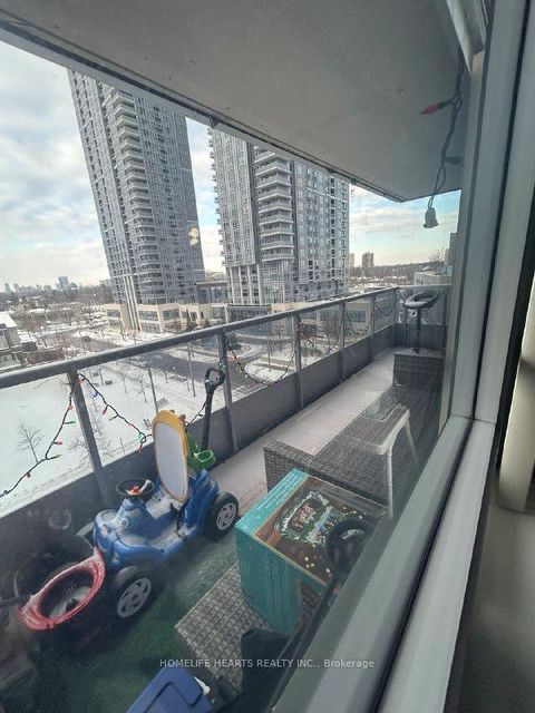 Photo 2 at 618 - 181 Village Green Square, Malvern West, Toronto