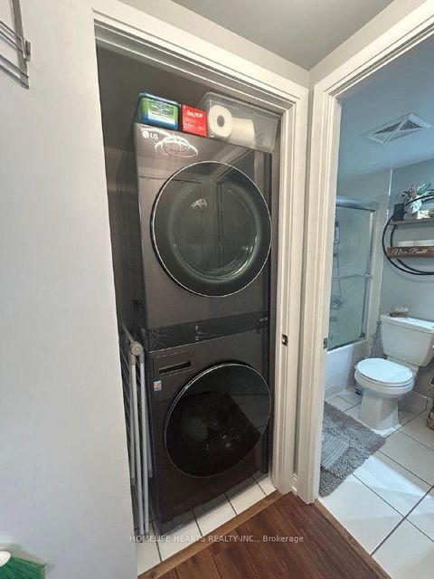 Photo 11 at 618 - 181 Village Green Square, Malvern West, Toronto