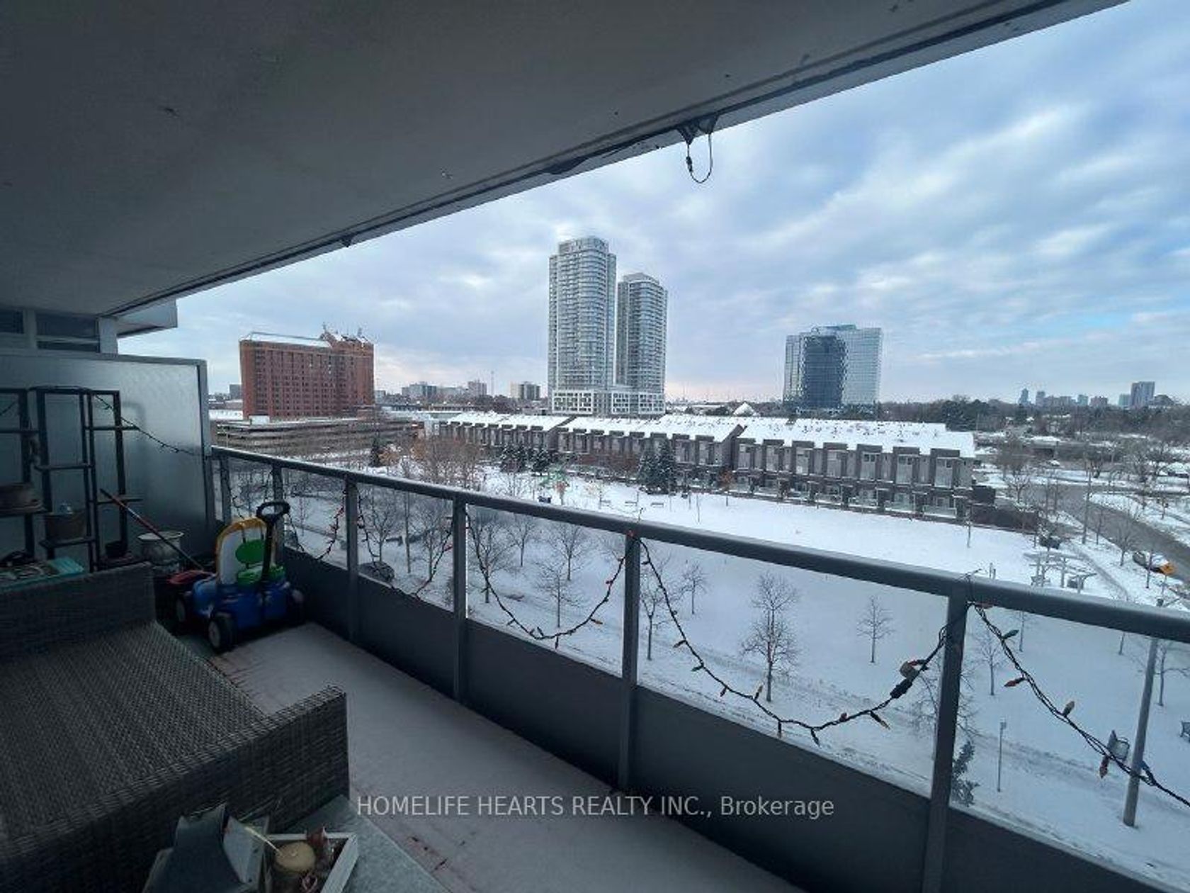 618 - 181 Village Green Square, Malvern West, Toronto by Loree Meneguzzi Real Estate 618 - 181 Village Green Square, Malvern West, Toronto