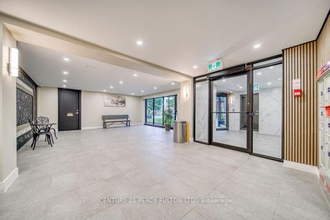 Photo 2 at 101 - 921 Midland Avenue, Eglinton East, Toronto