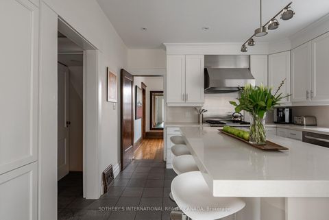 Photo 9 at 77 Catherine Avenue, Aurora Village, Aurora