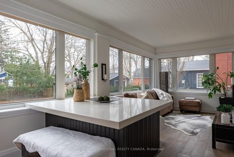 Photo 11 at 77 Catherine Avenue, Aurora Village, Aurora