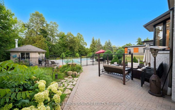 Photo 37 at 75 Rachelle Court, Kleinburg, Vaughan