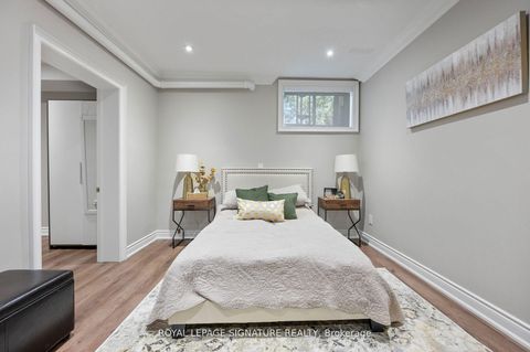 Photo 33 at 75 Rachelle Court, Kleinburg, Vaughan