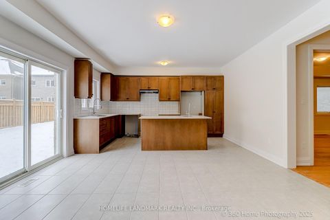 Photo 4 at 23 Aida Place, Oak Ridges, Richmond Hill