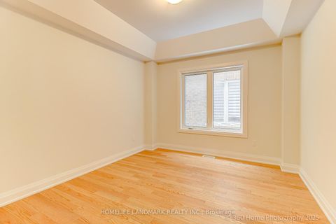 Photo 10 at 23 Aida Place, Oak Ridges, Richmond Hill