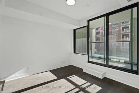 Photo 13 at 328 - 33 Frederick Todd Way, Thorncliffe Park, Toronto