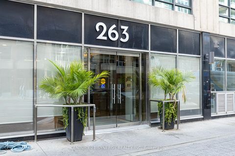 Photo 2 at 306 - 263 Wellington Street W, Waterfront Communities C1, Toronto