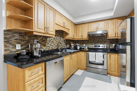 Photo 14 at 306 - 263 Wellington Street W, Waterfront Communities C1, Toronto