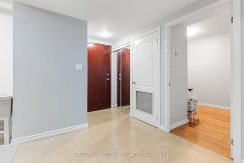 Photo 24 at 306 - 263 Wellington Street W, Waterfront Communities C1, Toronto