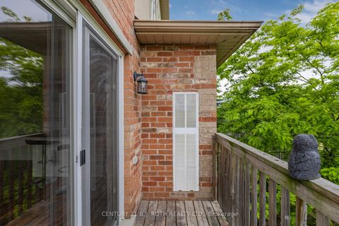 Photo 19 at 7 - 13 Cheltenham Road, Georgian Drive, Barrie