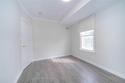 Photo 10 at 104 Benson Avenue, Wychwood, Toronto