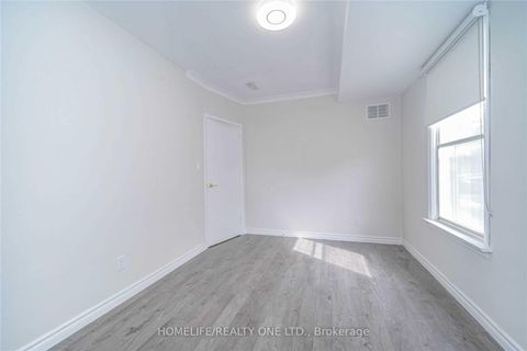 Photo 11 at 104 Benson Avenue, Wychwood, Toronto